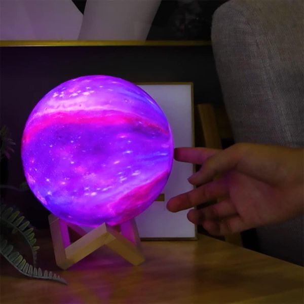 3D Night Light – галактический свет с технологией 3D-печати, его поверхность очень близка к Луне фото